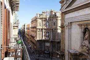 Quattro Canti Charming Flat