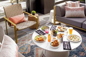 Hyatt House Indianapolis Downtown