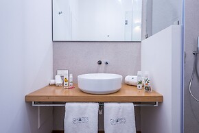 Shapes Luxury Suites