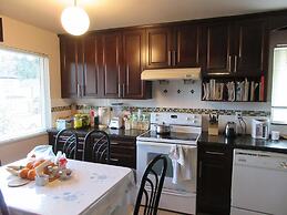 Quite House near Vancouver Airport