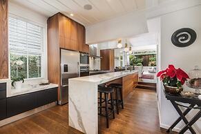 Robyn's Luxury Cottage