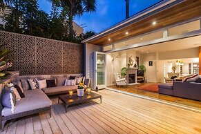 Robyn's Luxury Cottage