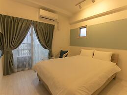 Y‘ Rise To Hotel Itoman