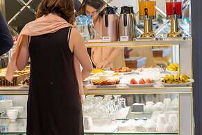 Le Beryl Hanoi Hotel