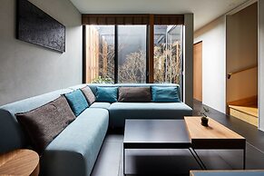 HANARE KYOTO Hachijoguchi