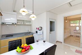 Naerimong Beach Pension