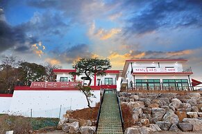 Naerimong Beach Pension