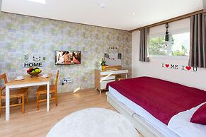 Naerimong Beach Pension