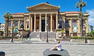 SMALL PARADISE PALERMO