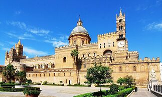 SMALL PARADISE PALERMO