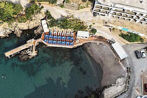 HOTEL MEDITERRANEO LIMAN free private beach for hotel guest