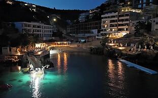 HOTEL MEDITERRANEO LIMAN free private beach for hotel guest
