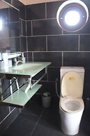 Les Berges De La Lobe