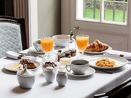 Dear Lisbon -Valmor Palace