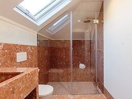 Dear Lisbon -Valmor Palace