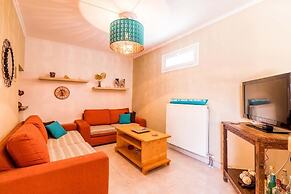 Antonela Sunshine Apartment by CorfuEscapes