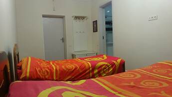 Hotel Lilo near Airport