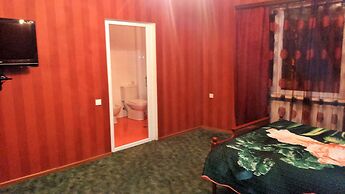 Hotel Lilo near Airport