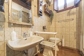 Montecitorio & Pantheon Stylish Flat