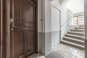 Montecitorio & Pantheon Stylish Flat