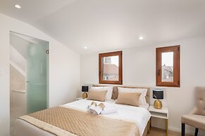 Le Premier Luxury Rooms