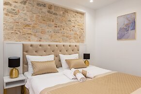 Le Premier Luxury Rooms