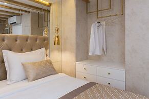 Le Premier Luxury Rooms