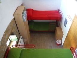 Albergue Valle de Arbas - Hostel