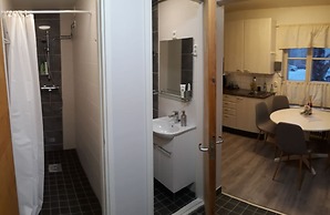 LAURI Historical Log House Manor