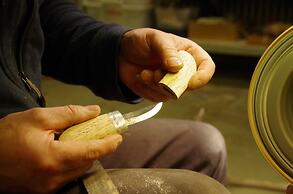 LAURI Historical Log House Manor