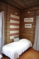 LAURI Historical Log House Manor