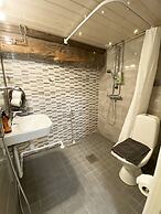 LAURI Historical Log House Manor