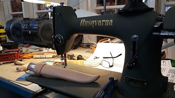 LAURI Historical Log House Manor