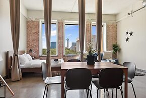 3 Bedroom - Best Location, Pool, Gym & Parking