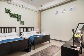 Downtown Dallas Gorgeous 3 BD, Pool & Gym