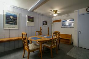 Summit 41 Spacious and Stones Throw to Eagle Lodge by RedAwning