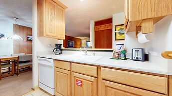 Summit #267 1 Bedroom Condo by RedAwning