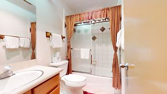 Summit #267 1 Bedroom Condo by RedAwning