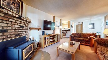 Summit #267 1 Bedroom Condo by RedAwning