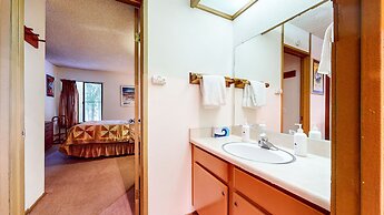 Summit #267 1 Bedroom Condo by RedAwning