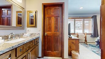 Woodlands #33 3 Bedroom Condo by RedAwning