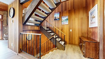 Woodlands #33 3 Bedroom Condo by RedAwning