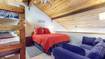 Woodlands #33 3 Bedroom Condo by RedAwning