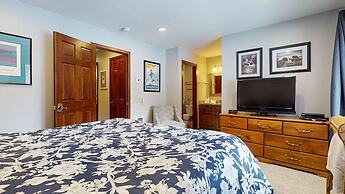 Woodlands #33 3 Bedroom Condo by RedAwning