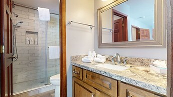 Woodlands #33 3 Bedroom Condo by RedAwning