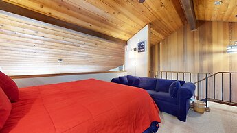 Woodlands #33 3 Bedroom Condo by RedAwning