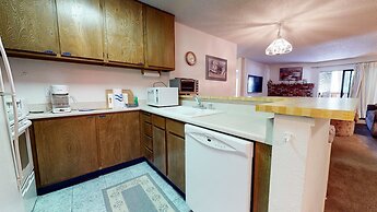 Summit #273 2 Bedroom Condo by RedAwning