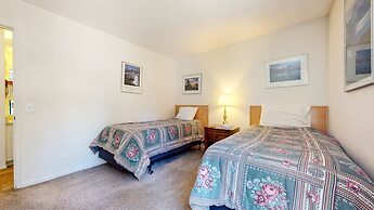 Summit #273 2 Bedroom Condo by RedAwning