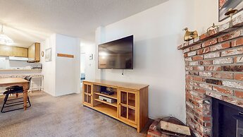 Summit #273 2 Bedroom Condo by RedAwning