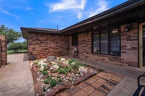 Stead House-3bd/2ba, Ttu,  Fall Specials! 3 Bedroom Home by RedAwning